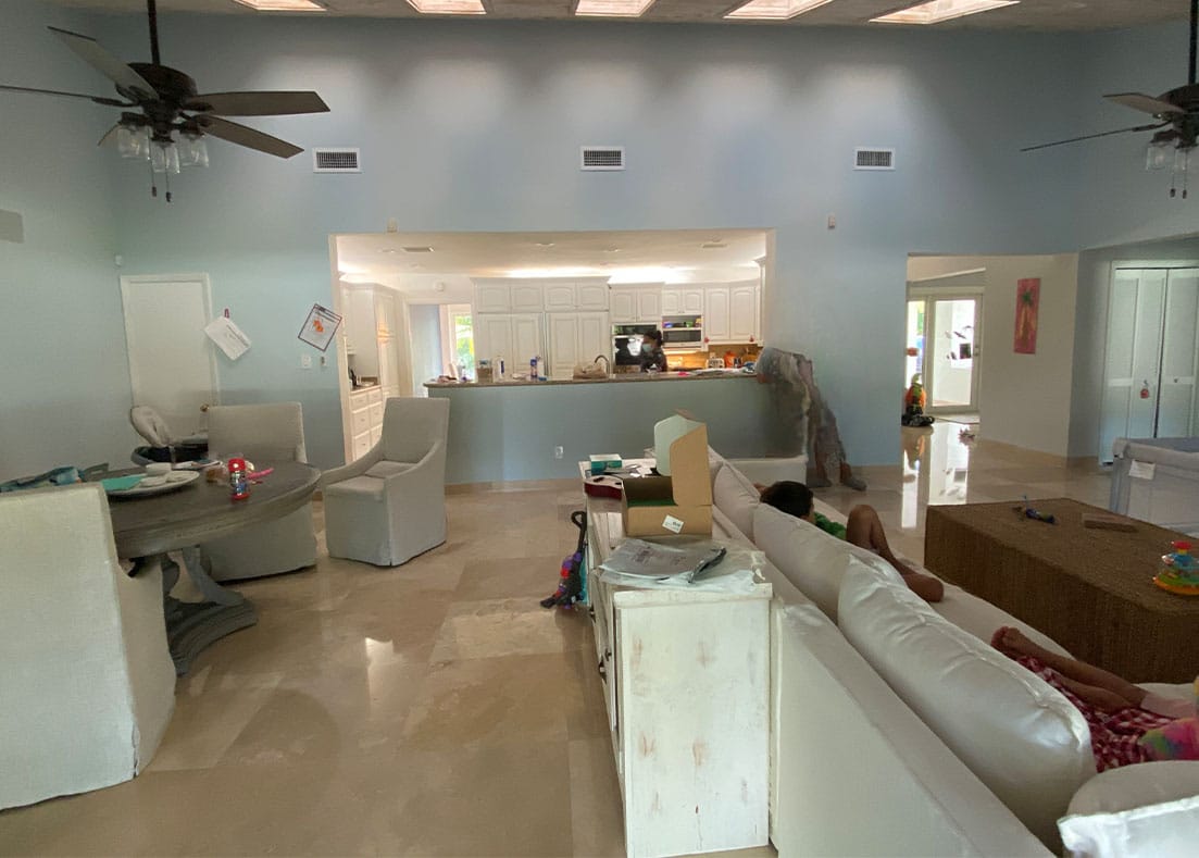 1_0001_forever before 5 Modular Business Office - view of the front porch with wooden roof, designed by Beatrice Leupold